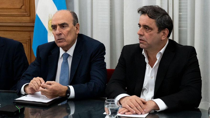 Guillermo Francos y Lisandro Catalán, mientras ocupaban funciones en el Ejecutivo, en 2025