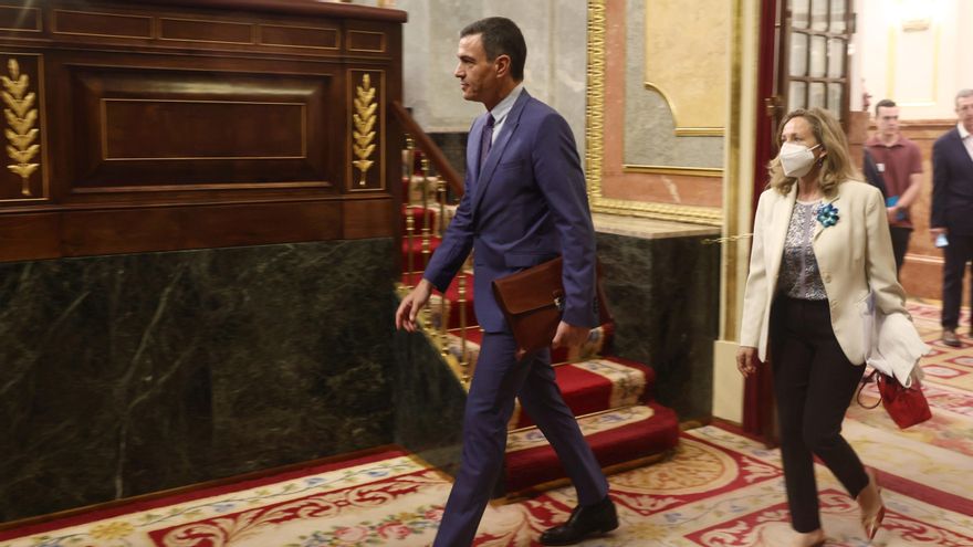 El presidente del Gobierno, Pedro Sánchez, a su llegada a una sesión plenaria.