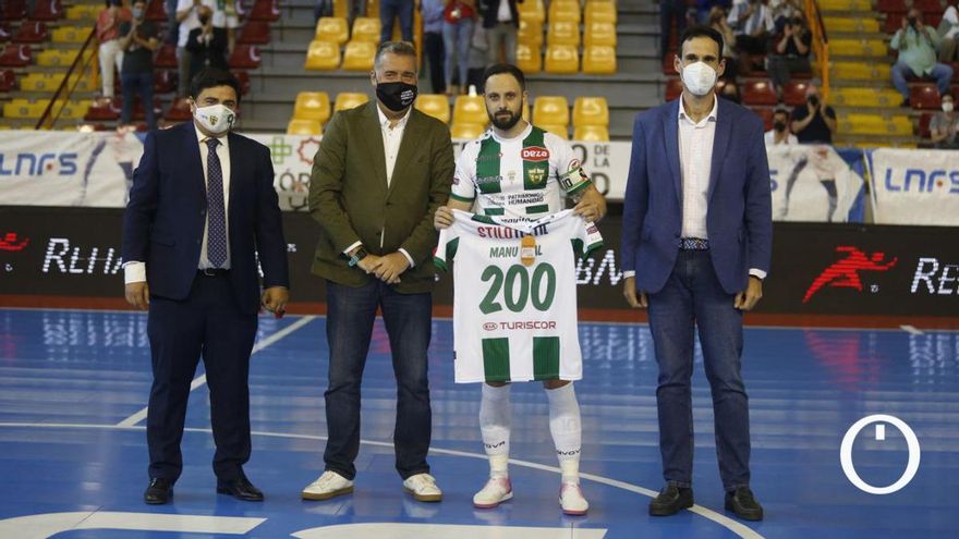 Homenaje a Manu Leal