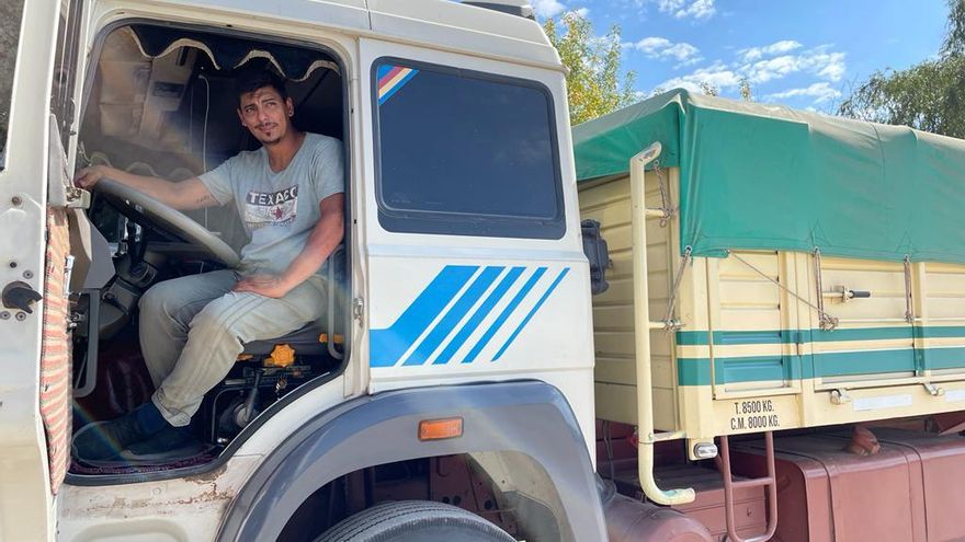 "Tenemos miedo de quedarnos parados en cualquier lado": el reclamo de los transportistas de granos en plena cosecha por la escasez de gasoil