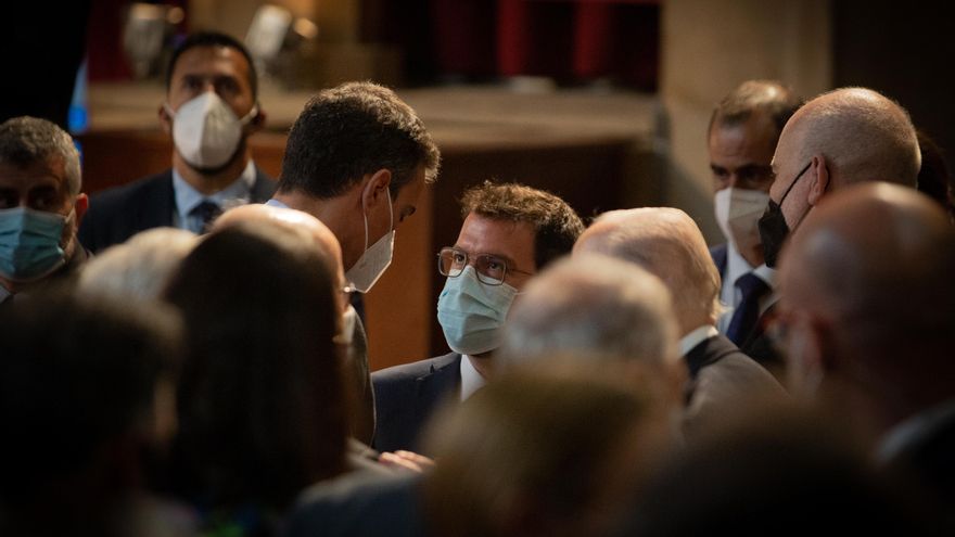 El presidente del Gobierno, Pedro Sánchez, y el president de la Generalitat, Pere Aragonés
