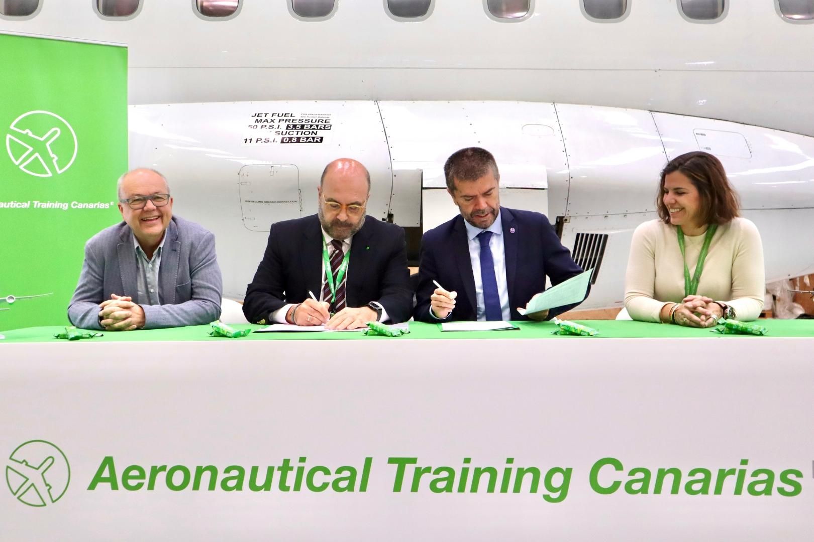 La empresa del sistema Binter y la ULL firman un convenio para mejorar la oferta formativa aeronáutica.