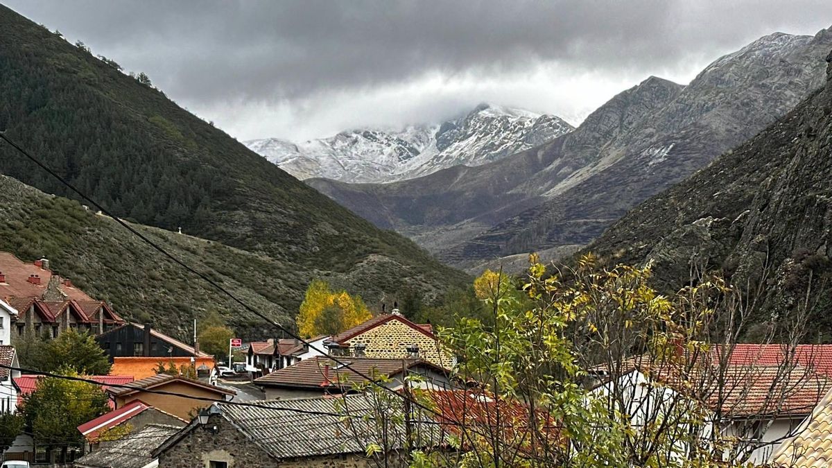 Así llegó la primera nevada y la Montaña Oriental de León abrió de par en par la ventana del frío