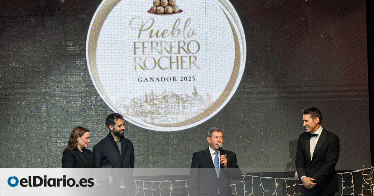 Tejeda enciende la Navidad tras ganar el concurso  Juntos Brillamos Más  en una noche con la lluvia como protagonista