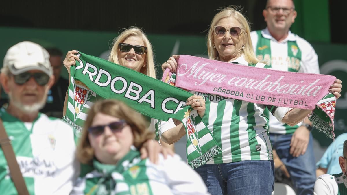 Grada Blanquiverde del Córdoba CF - SD Eibar