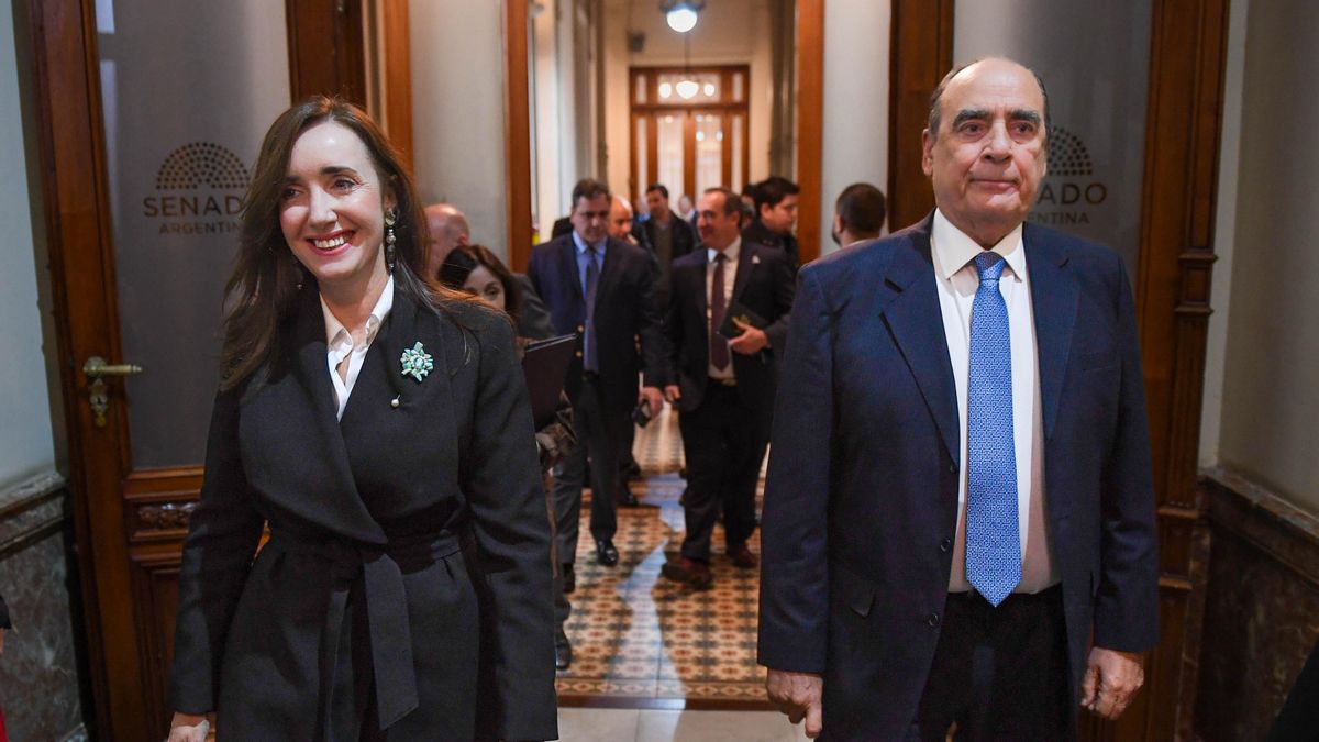 Francos y Villarruel en el Senado.