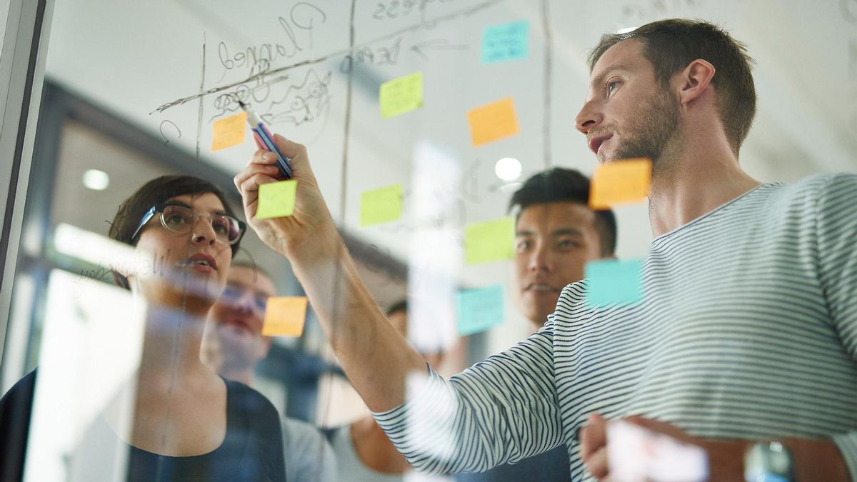 Defensa y tecnología buscan 5.000 perfiles: el plan de empleo masivo del gigante español