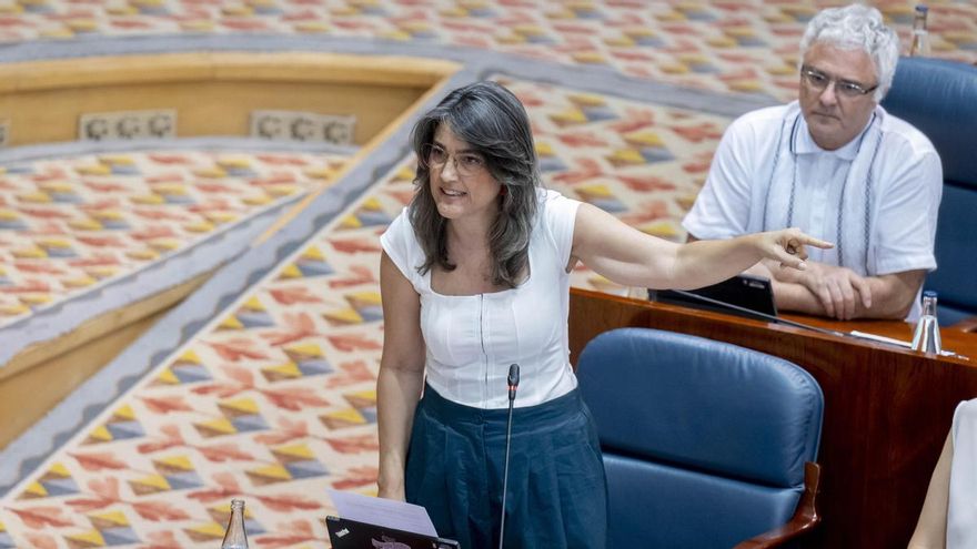 La portavoz de Más Madrid en la Asamblea de Madrid, Manuela Bergerot, durante un pleno de la Asamblea de Madrid, a 11 de junio de 2026, en Madrid (España).
