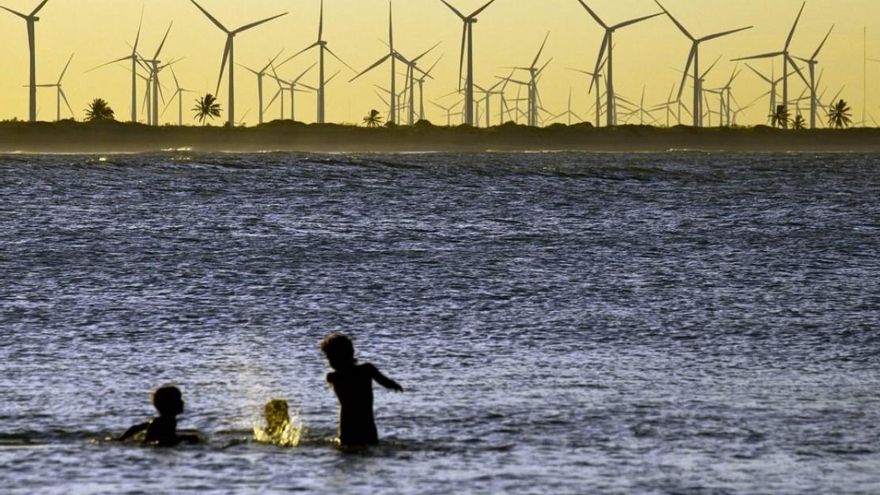 ¿Puede América Latina cumplir sus promesas de transición energética para 2030?