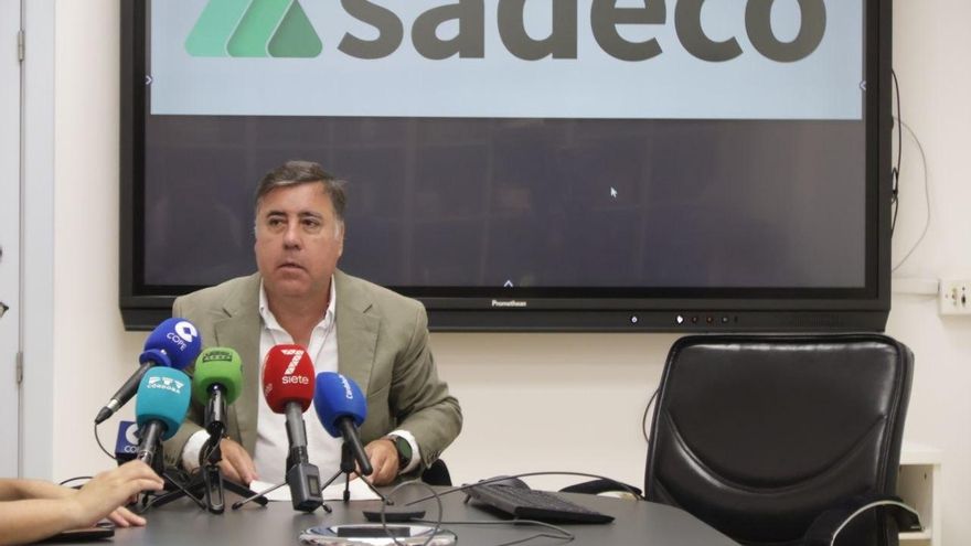 El presidente de Sadeco pide disculpas a la sociedad cordobesa por la acumulación de basura en los contenedores