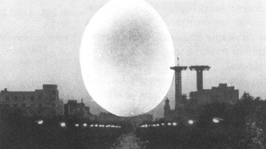 El proyecto para instalar un huevo gigante y transparente en la plaza de Colón que nunca se llevó a cabo