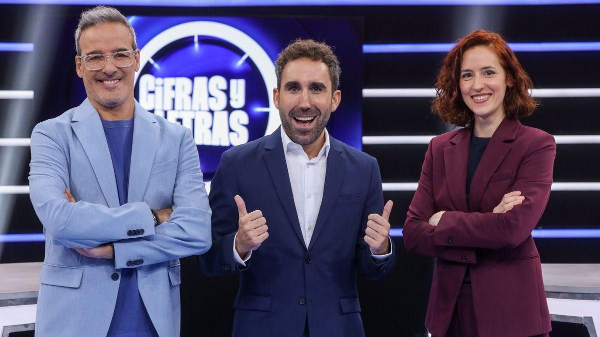 David Calle, Aitor Albizua y Elena Herraiz, en 'Cifras y letras'