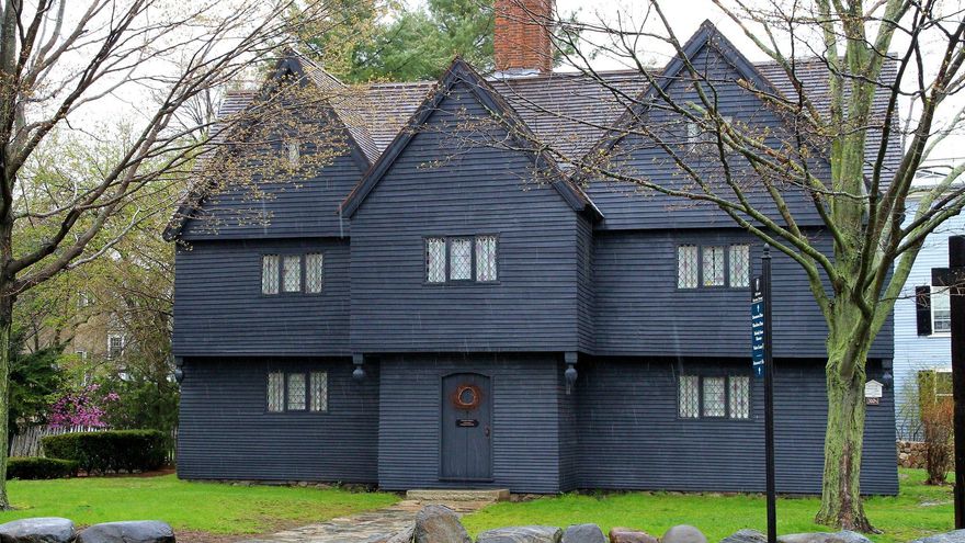 La 'Casa de las brujas'. Este edificio fue la residencia del juez local y es el único lugar directamente relacionado con la caza de brujas que aún sigue en pie.