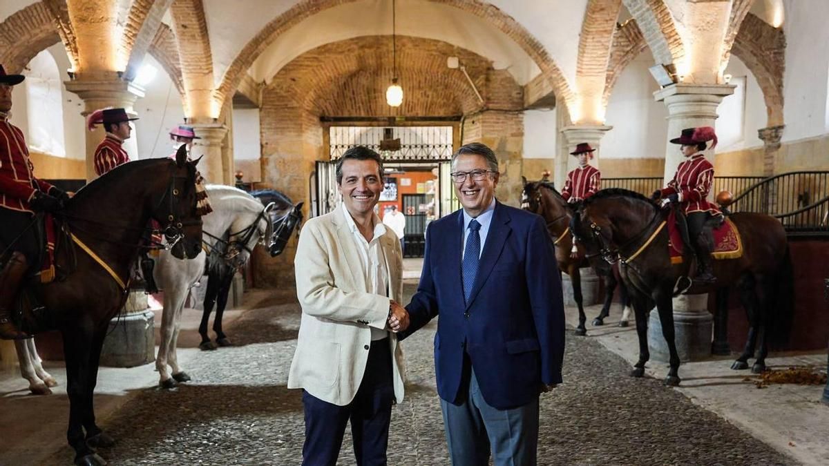 Convenio firmado de Caballerizas Reales