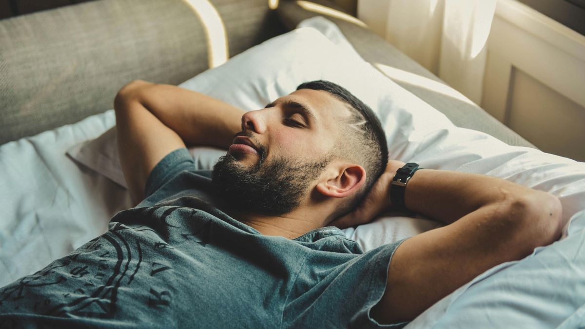 ¿Existe la siesta perfecta? Un experto en sueño explica por qué 20 minutos pueden salvarte el día y dos horas arruinártelo