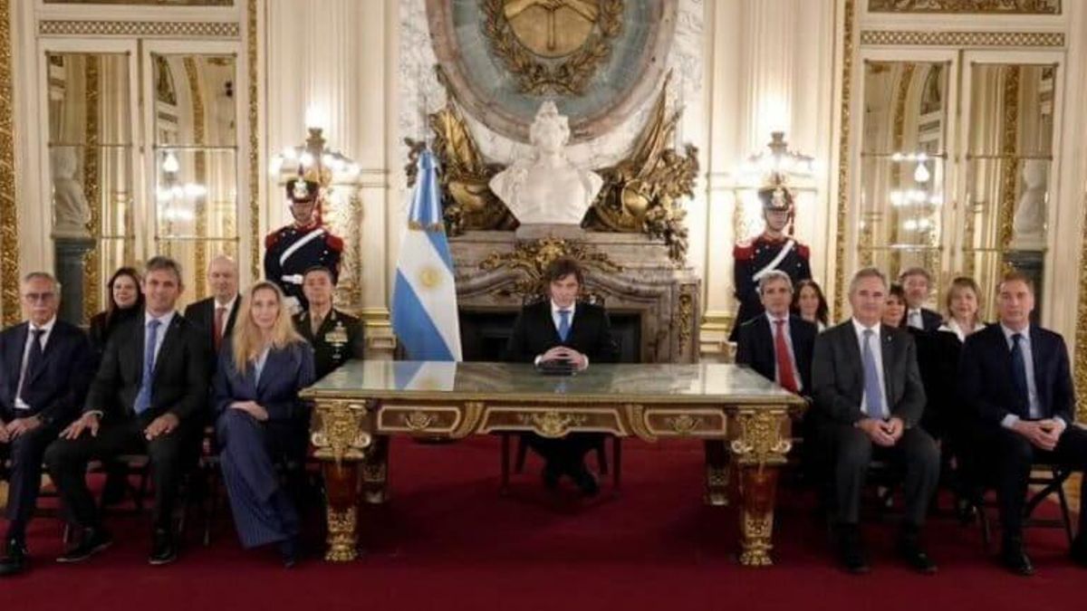 El presidente de Argentina, Javier Milei, afirmó que se sancionará a las actividades petroleras en las Malvinas. Foto: Gobierno de Argentina