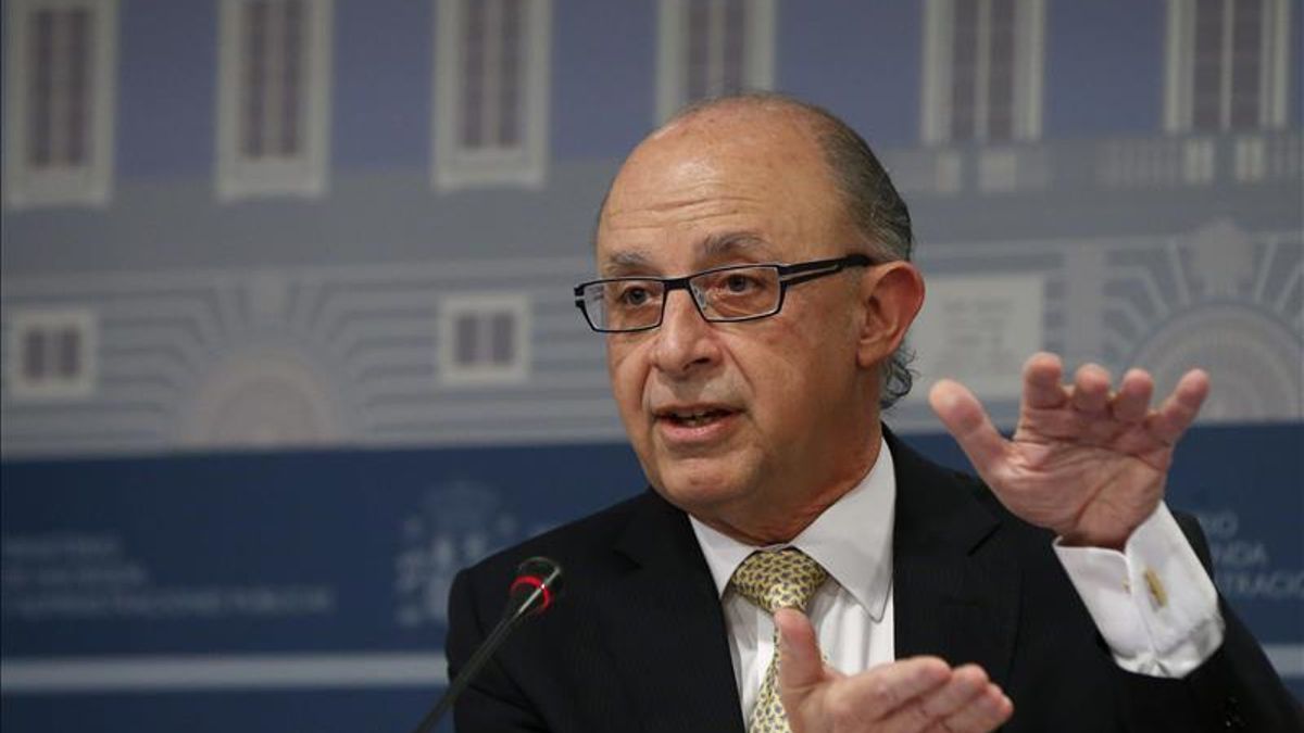 El ministro de Hacienda, Cristóbal Montoro. EFE
