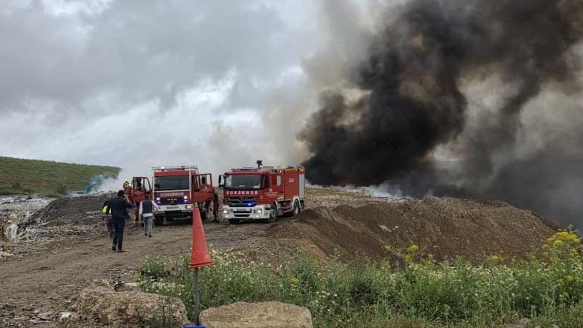 Incendio en la planta de reciclaje.