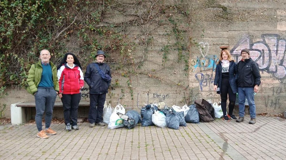 Los 'Amigos del Mocho' en acción