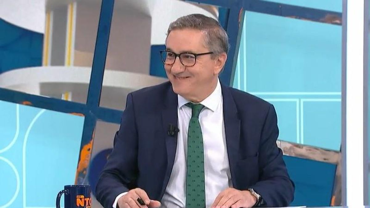 El conseller Rovira presume de la subida salarial docente frente al malestar en Educación tras un curso marcado por las huelgas