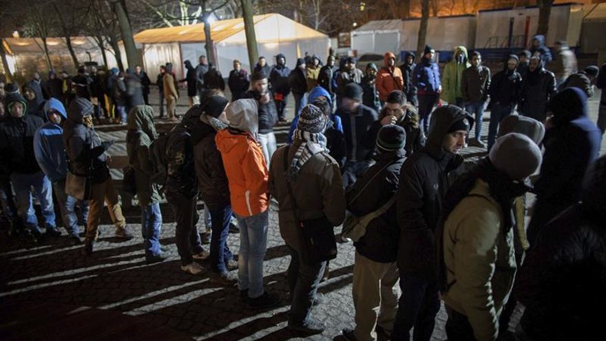 Decenas de miles de refugiados menores solos ponen en jaque a Alemania