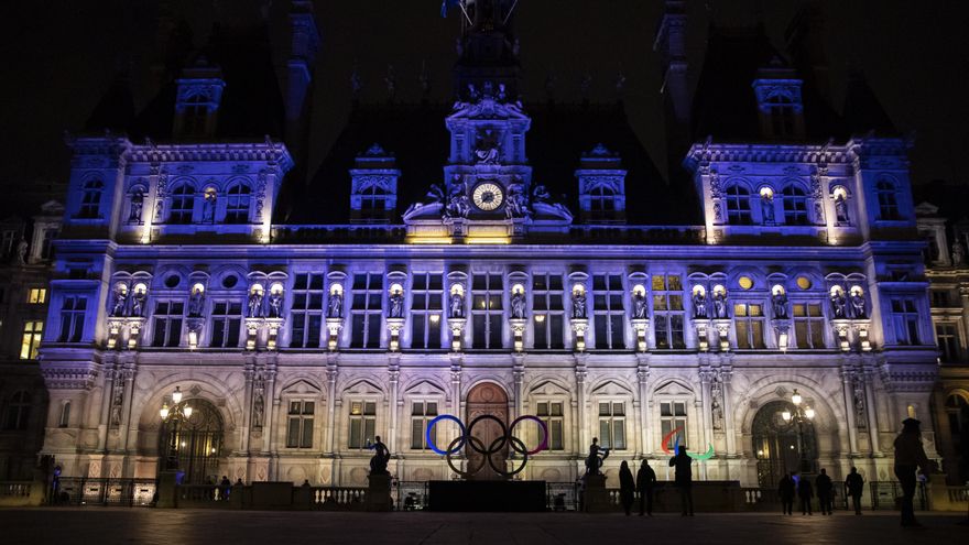 Francia pide a sus ciudadanos abandonar Ucrania "inmediatamente" EFE/EPA/IAN LANGSDON