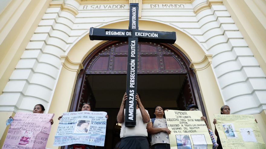 Solicitan que Iglesia católica se pronuncie por las violaciones y detenidos en El Salvador