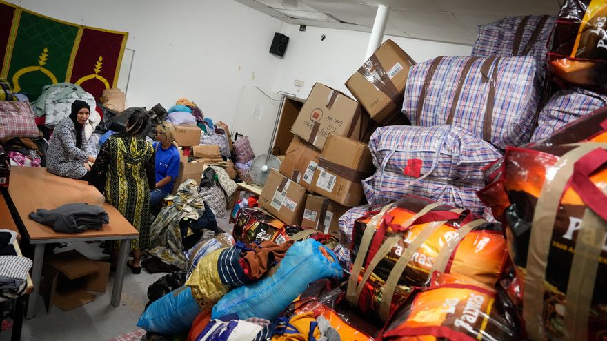 La comunidad marroquí en Cataluña recoge material y dinero para las víctimas del terremoto