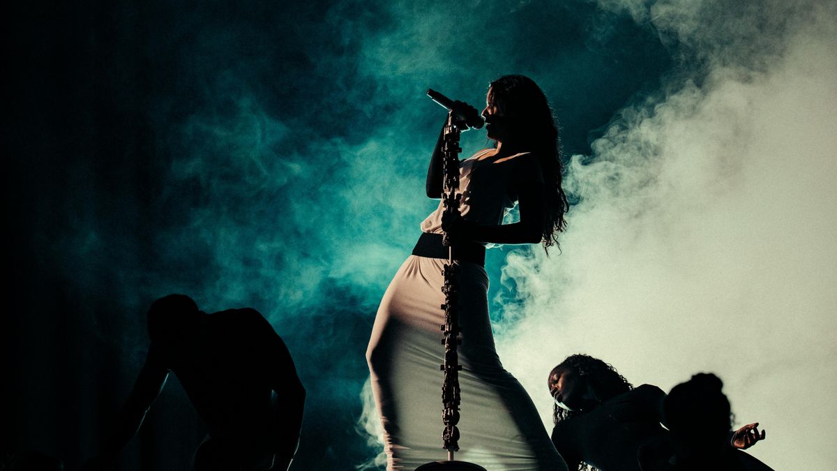 Rosalía en un momento de su concierto en Madrid dentro del Lux Tour