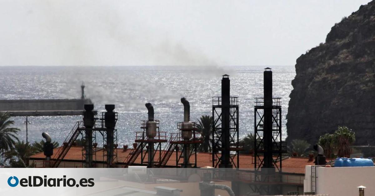 Más contaminación, ruido y riesgo de accidentes: los efectos no tan secundarios de las centrales ‘antiapagones’ canarias