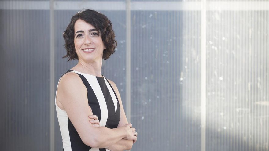 María Iglesias, escritora: “La gente ética es la mayoría, pero se ve eclipsada por la injusta fascinación del mal”