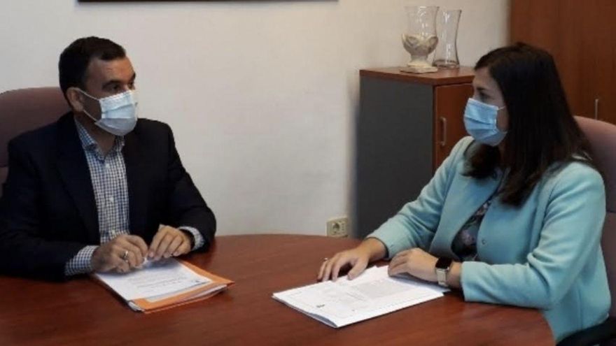 Luis Cabrera, concejal de Urbanismo del Ayuntamiento de Villa de Mazo, y Goretti Pérez Corujo, alcaldesa