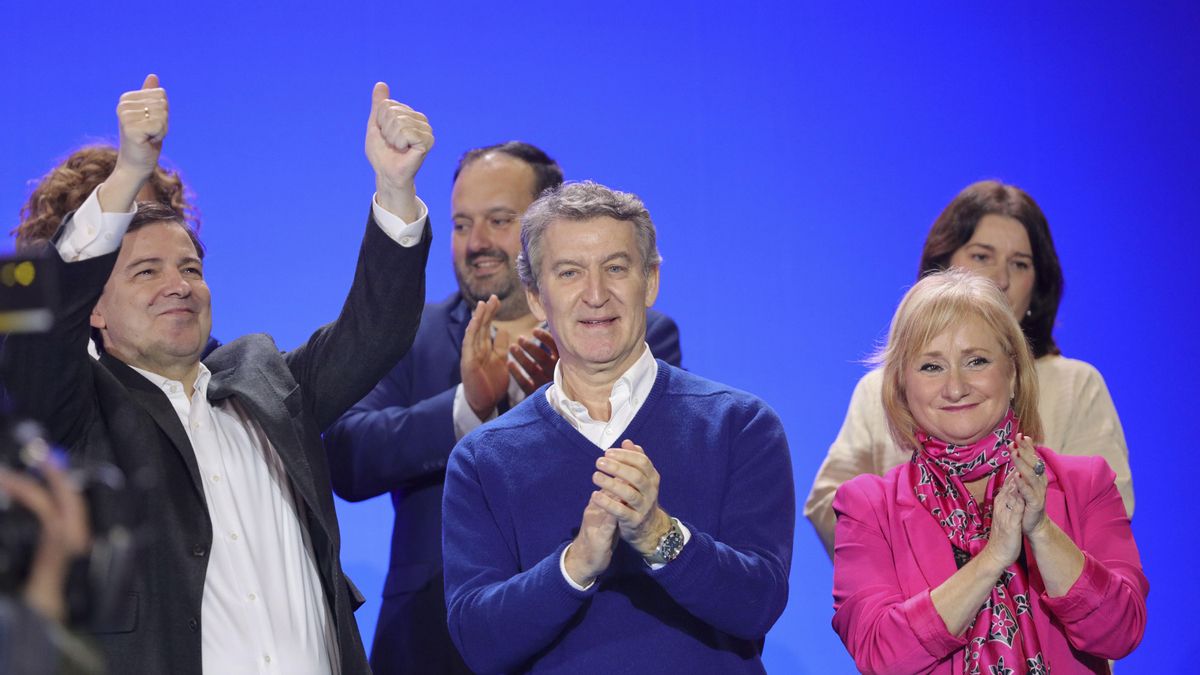 Feijóo: "Óscar López jamás le llegará a la suela de los zapatos a Javier Lambán; y Sánchez, tampoco"