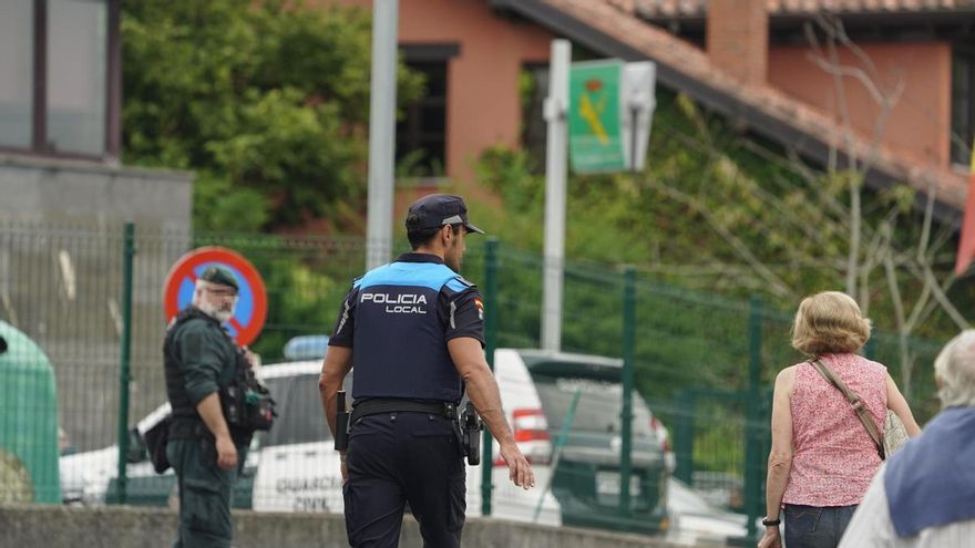 Un guardia civil asesina a su expareja, también agente y registrada en VioGén, en el cuartel de Llanes