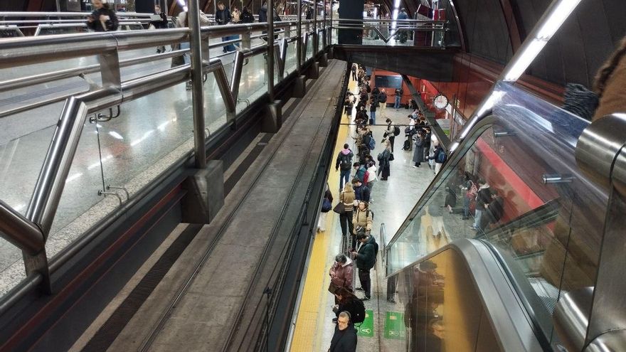 La huelga del sector ferroviario comienza con más de mil trenes anulados y pendiente de una nueva reunión