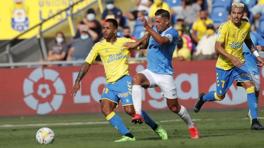 La UD Las Palmas rescata un empate frente a la UD Ibiza