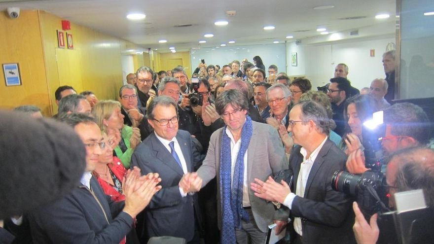 Carles Puigdemont será investido este domingo 130 presidente de la Generalitat de Cataluña