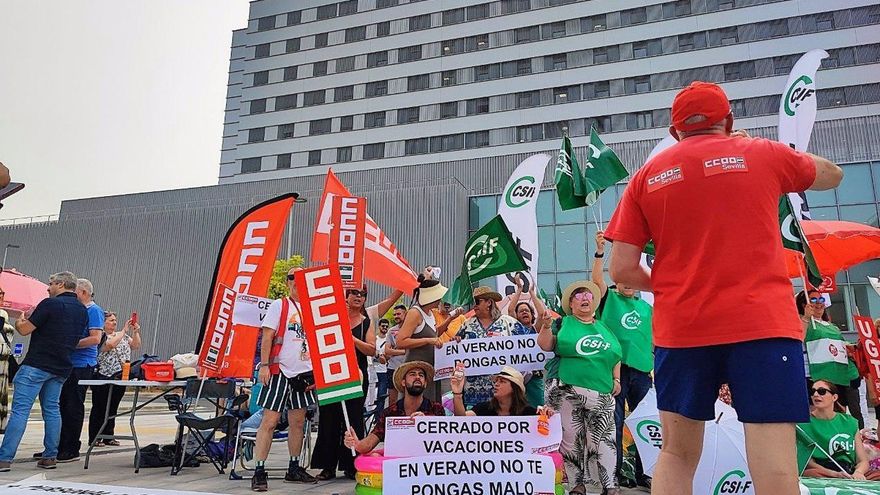 Nueva protesta sindical ante el antiguo hospital militar