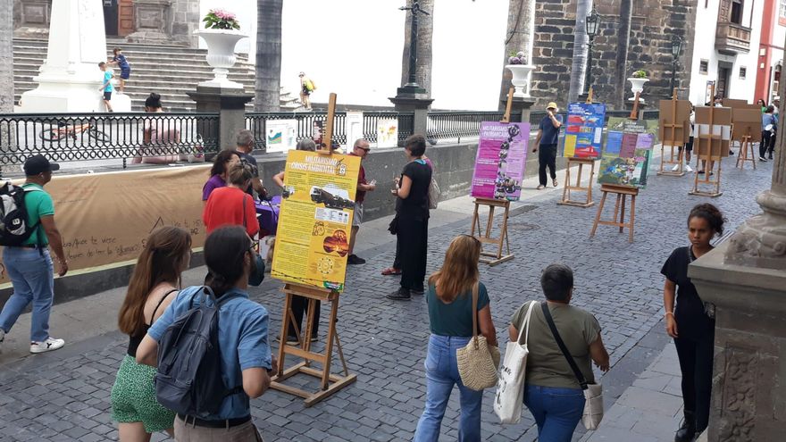 Exposición en la Calle O' Daly.