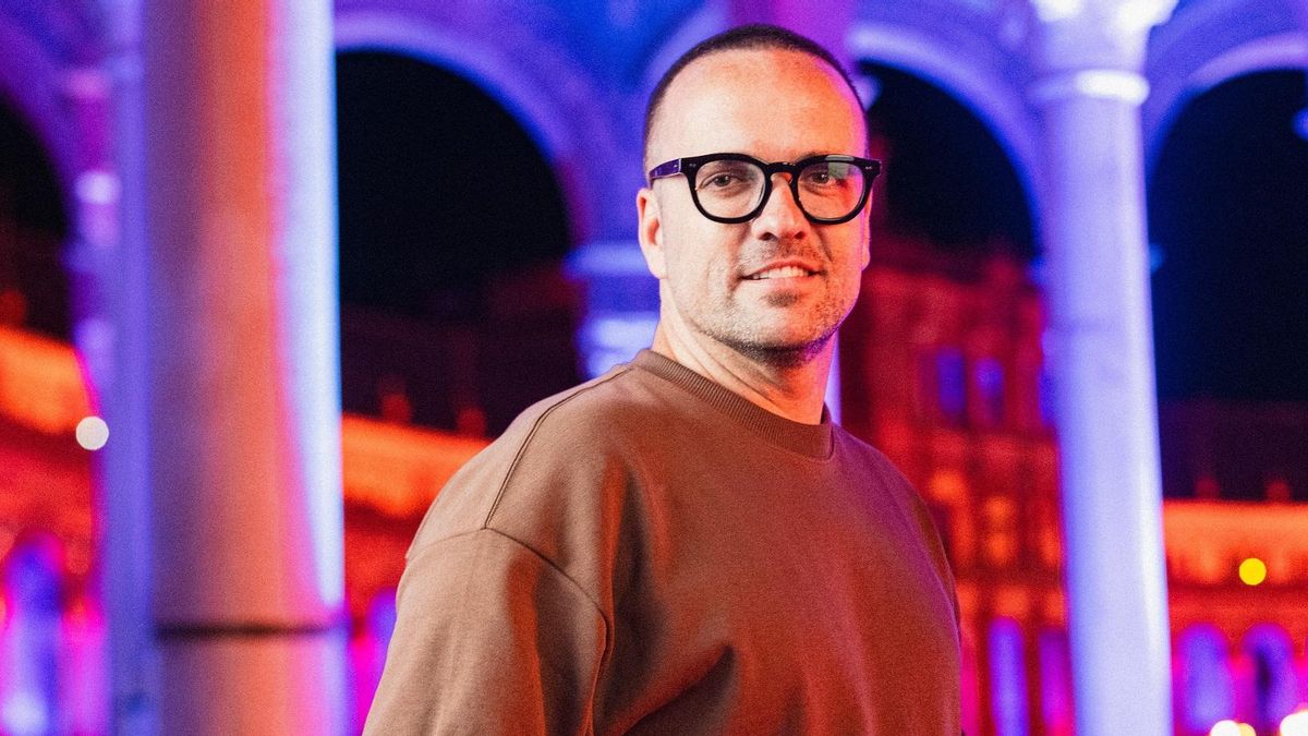 Javier Esteban, director del Icónica: "Hemos sido pioneros en mezclar a artistas como Isabel Pantoja y Marilyn Manson"