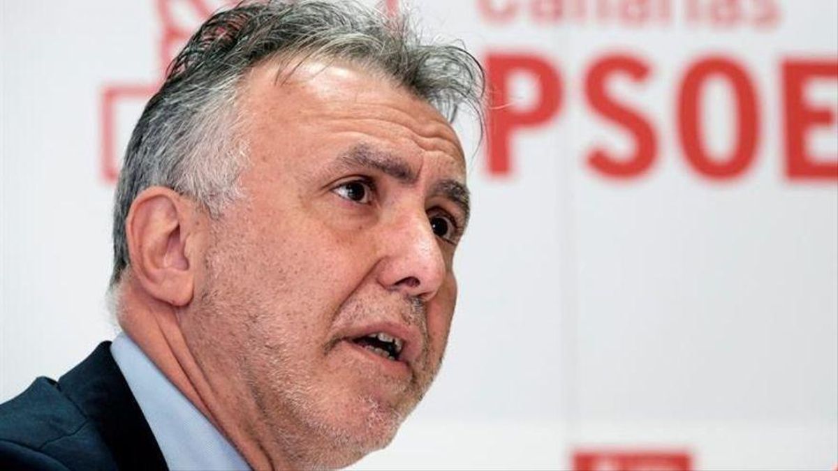 Ángel Víctor Torres.