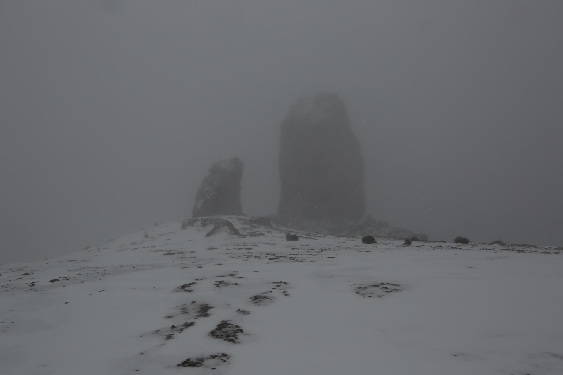 Nieve en el Roque Nublo (ALEJANDRO RAMOS)