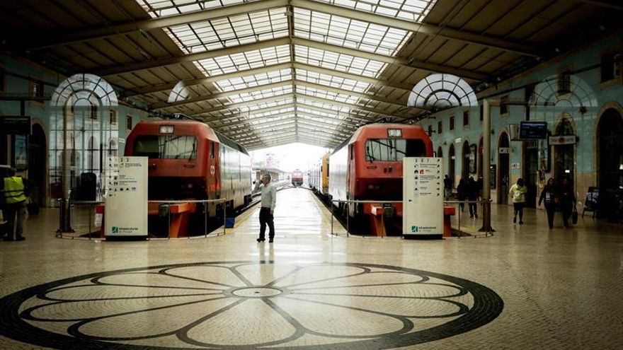 Portugal vive su segunda huelga de empleados ferroviarios en una semana