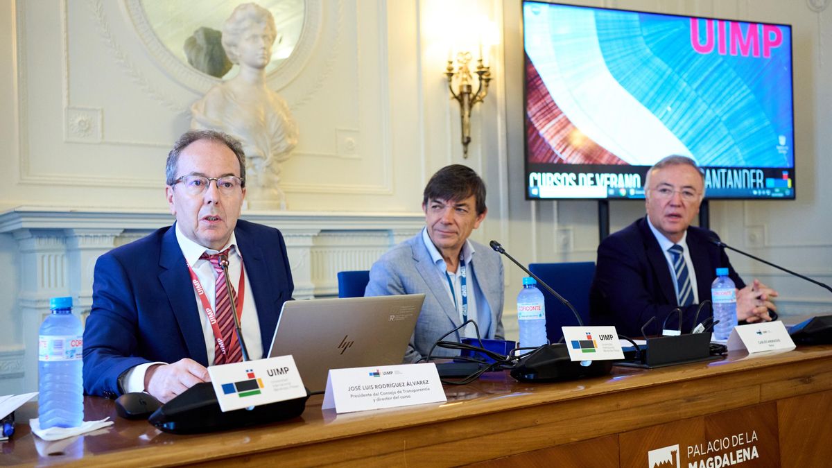 Inauguración del curso 'La transparencia en España: balance y propuestas de mejora', con  José Luis Rodríguez Álvarez;, Carlos Andradas y Paulino Sánchez .