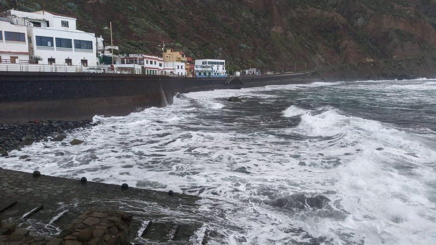 Canarias, de nuevo en prealerta por fenómenos costeros