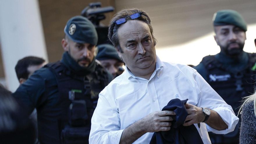 El dueño del Ventorro dice a la jueza que Mazón y Vilaplana se fueron los últimos en la dana, entre las 18.30 y las 19.00