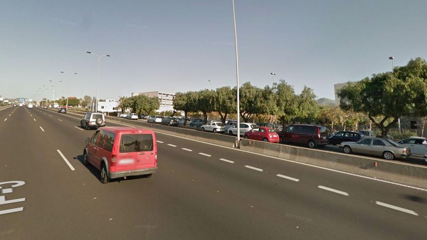 Herida grave una mujer tras chocar un camión y un furgón en la TF-5