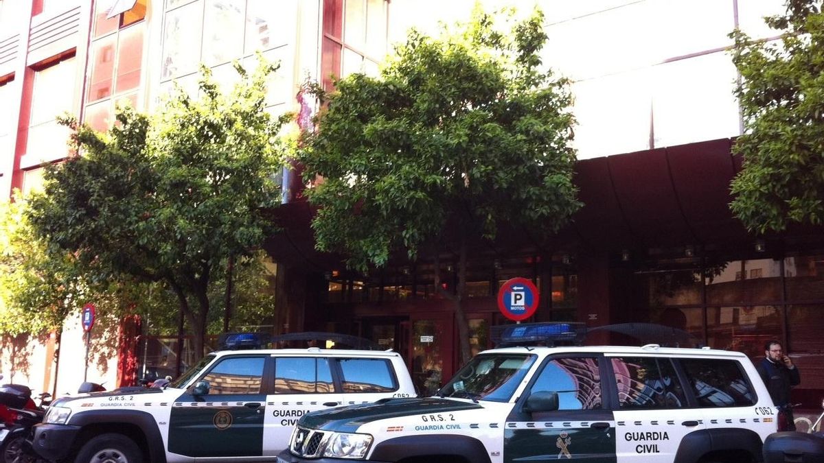 Guardia Civil practica una veintena de detenciones relacionadas con los ERE en Sevilla y otras 6 provincias