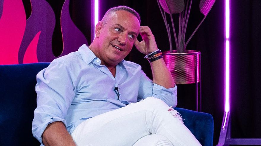 Víctor Sandoval habla de "censura" en la recta final de 'Sálvame' y ataca a Ana Rosa por "superfracasar" con 'TardeAR'