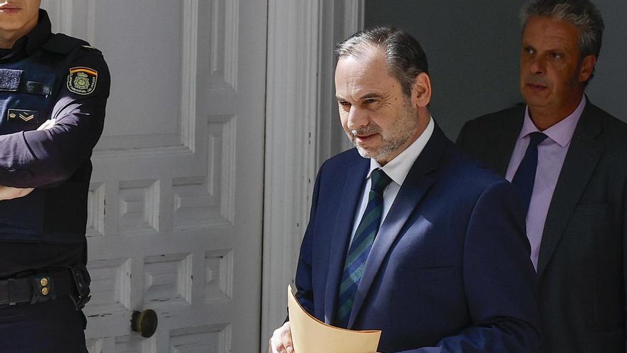 El exministro José Luis Ábalos, en una imagen de archivo. EFE/J.J. Guillén